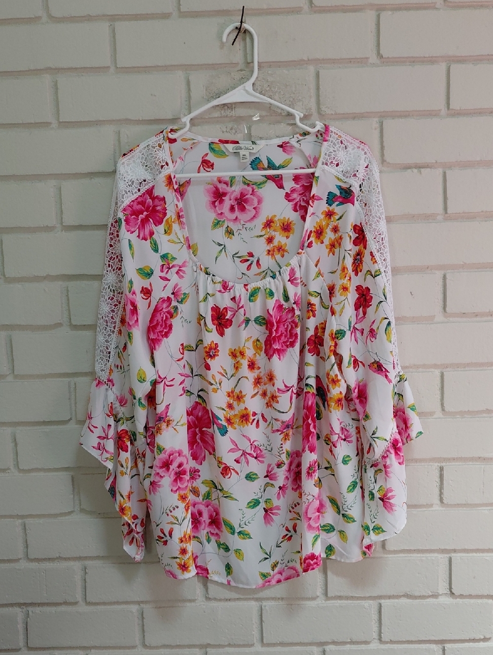 Pioneer Woman White Floral Lace Detail Bell Sleeve Flowy Blouse. Size XXL  NWOT